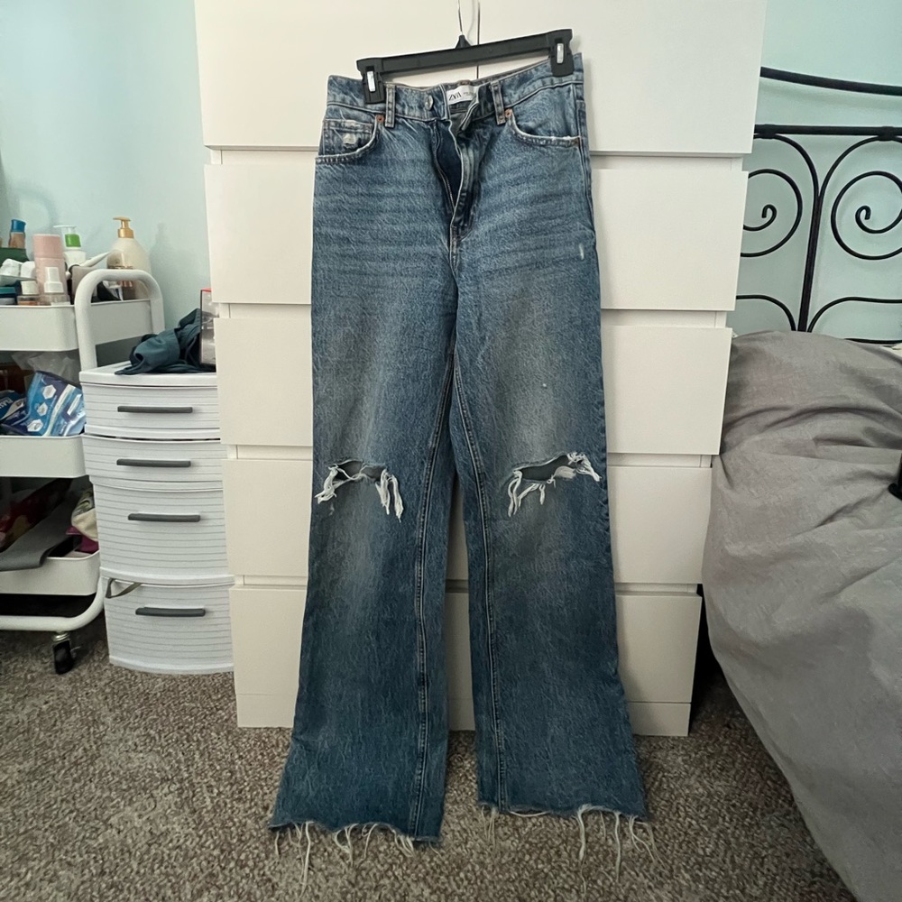 ZARA knee rip jeans